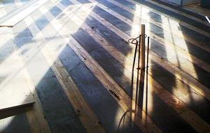 Radiant floor heating installation by Rescomm PHC Inc.
