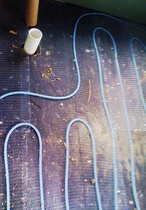 Radiant floor heating installation by Rescomm PHC Inc.